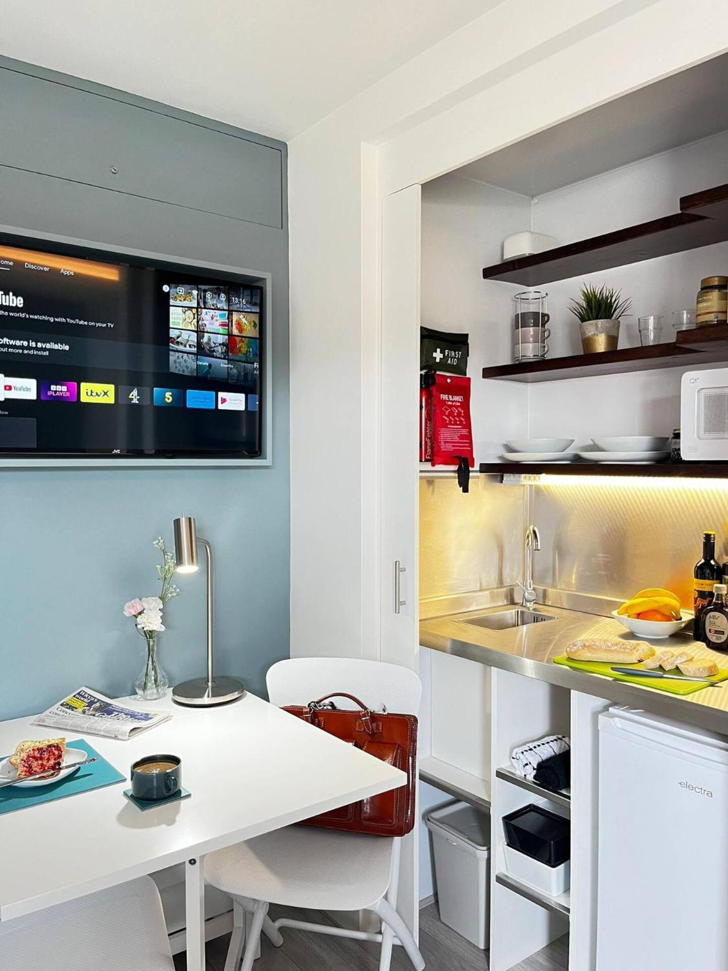 ברייטון Apt 09 Stylish Studio Steps From Sea & Promenade מראה חיצוני תמונה