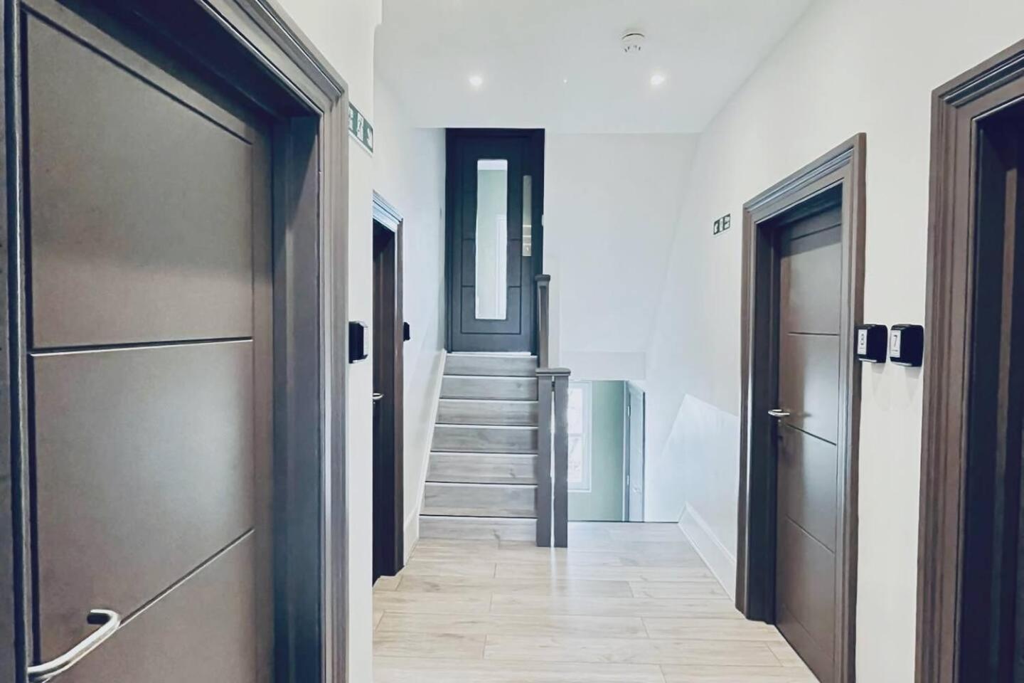 ברייטון Apt 09 Stylish Studio Steps From Sea & Promenade מראה חיצוני תמונה