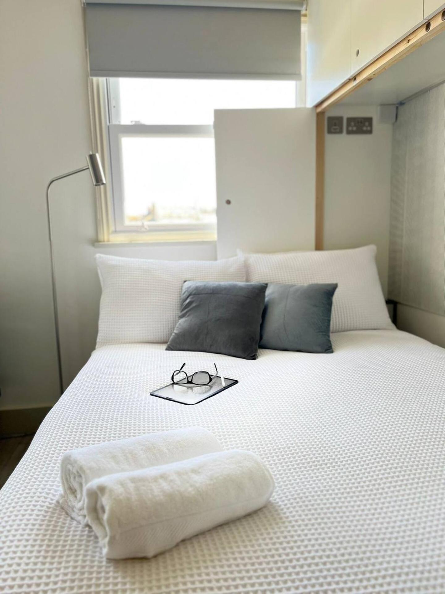 ברייטון Apt 09 Stylish Studio Steps From Sea & Promenade מראה חיצוני תמונה