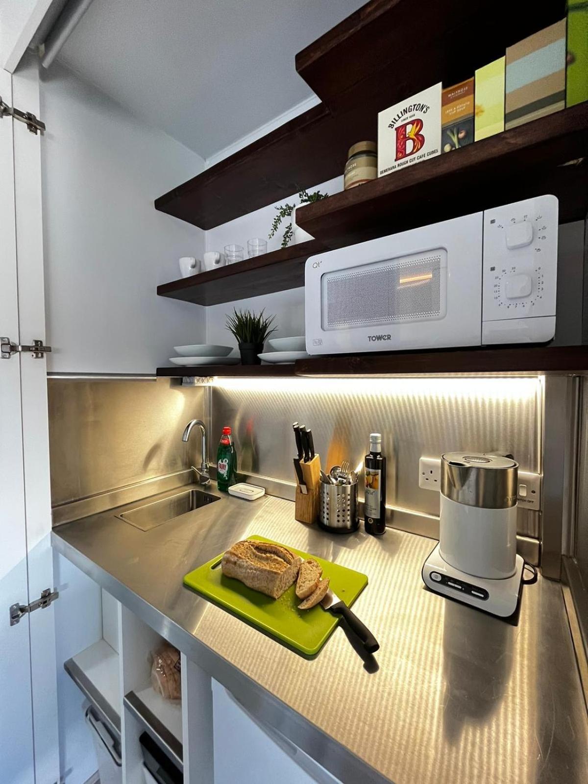 ברייטון Apt 09 Stylish Studio Steps From Sea & Promenade מראה חיצוני תמונה